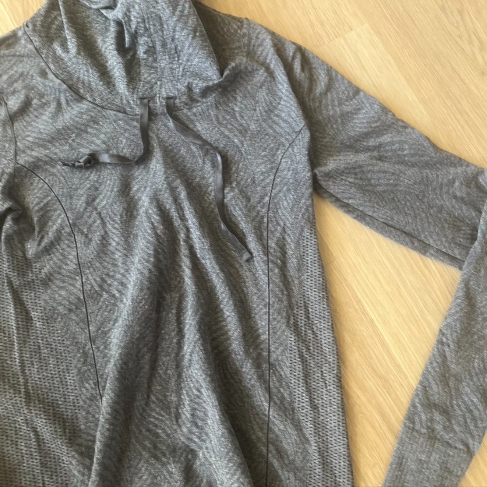 Moving Comfort Chic Hoodie Hooded Shirt Gray Funnel Neck Medium - Picture 4 of 9